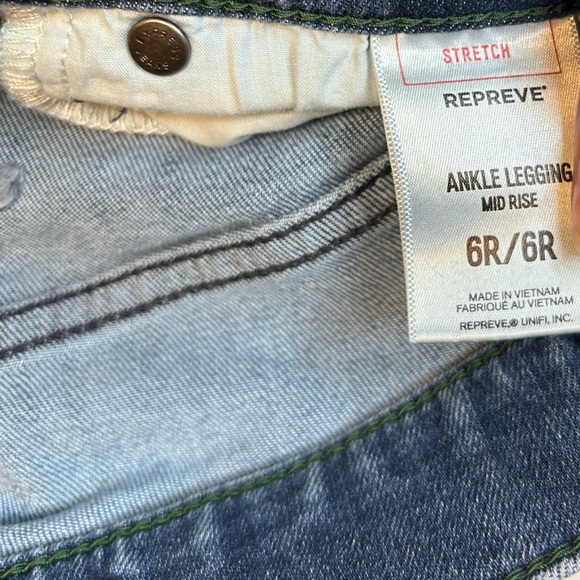 Express Women’s MidRise REPREVE Ankle Legging Dark Washed Jean Blue Size 6R - Picture 2 of 16